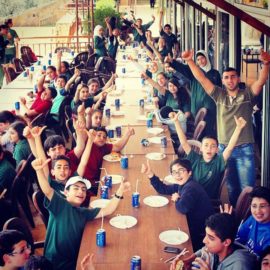 After many activities , have a perfect launch :D #thumbs #up #food #good #taste #kids #enjoying  #equiclub